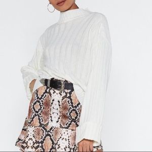 Nasty Gal White Turtle Neck Sweater Size Small